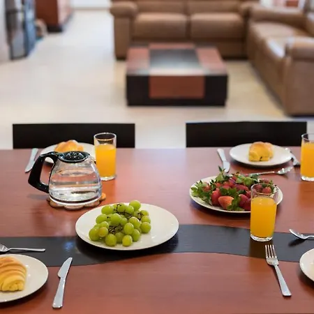 With Swimming Pool 别墅 *