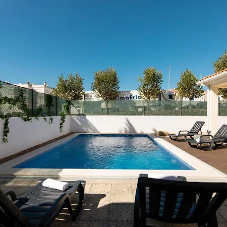 With Swimming Pool Villa Sesimbra