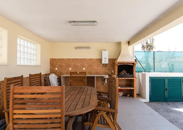 Vila With Swimming Pool *