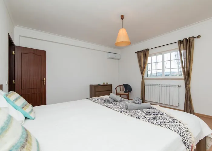 Vila With Swimming Pool