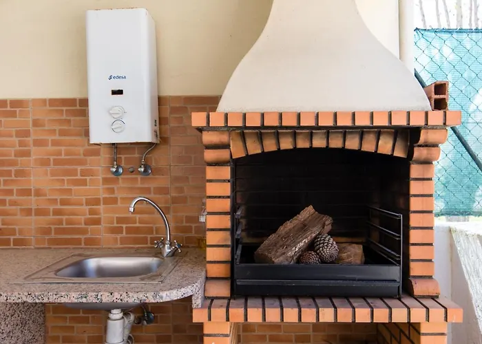 Vila With Swimming Pool Sesimbra