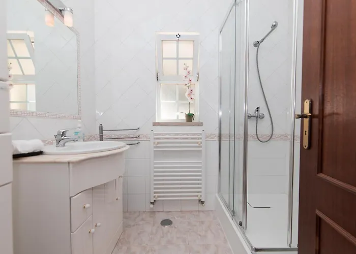 Vila With Swimming Pool