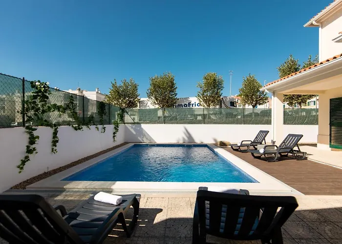 With Swimming Pool Vila Sesimbra