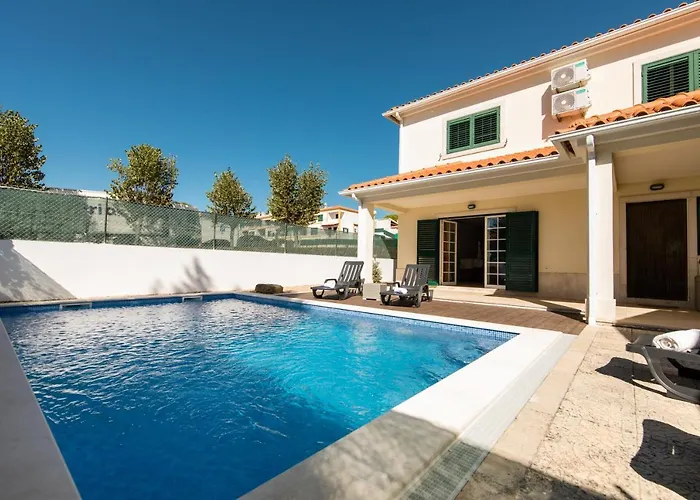 With Swimming Pool Vila *