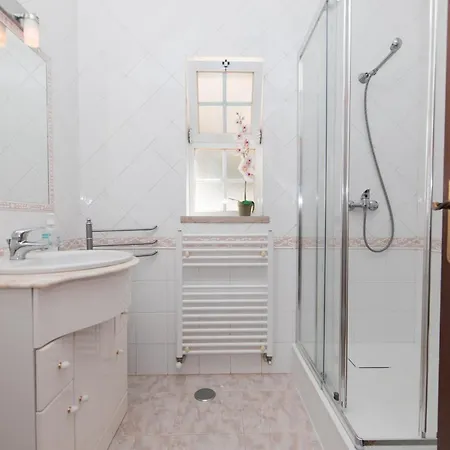 Βίλα With Swimming Pool