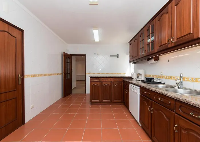 With Swimming Pool فيلة سيسيمبرا