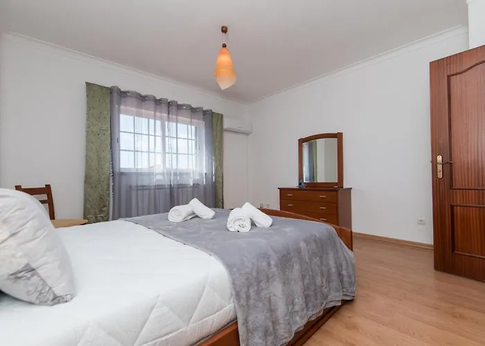 فيلة With Swimming Pool *